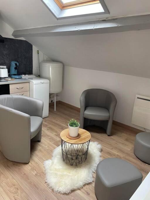 Edouard 2. Logement Complet. Шарлевіль-Мезьєр Екстер'єр фото