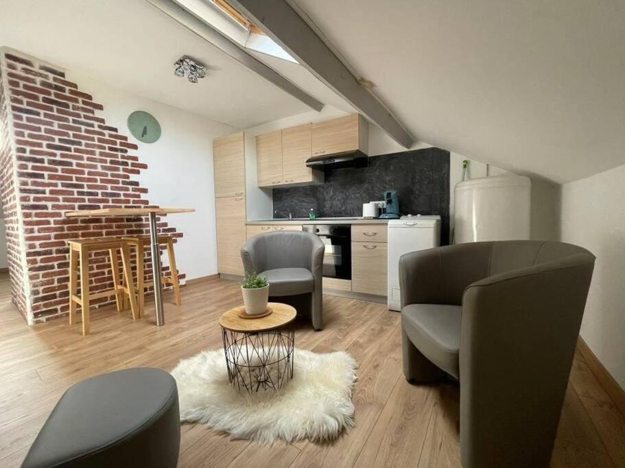 Edouard 2. Logement Complet. Шарлевіль-Мезьєр Екстер'єр фото